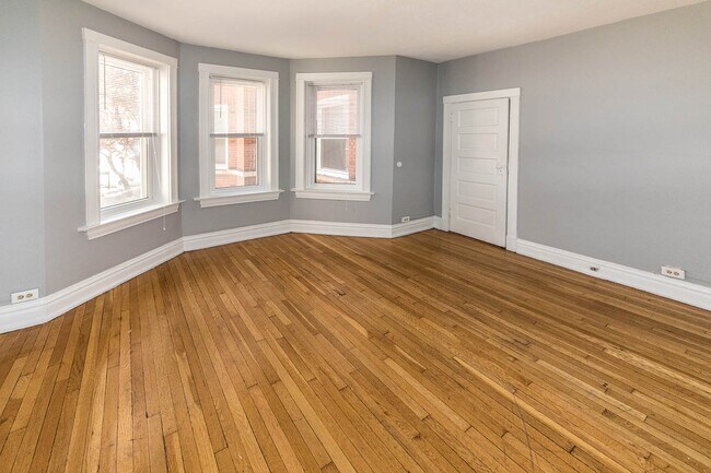 Interior Photo - Vandy House