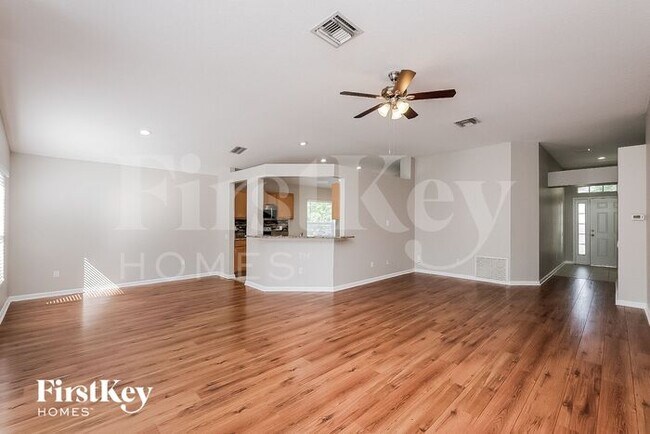 Building Photo - 11631 Tropical Isle Ln