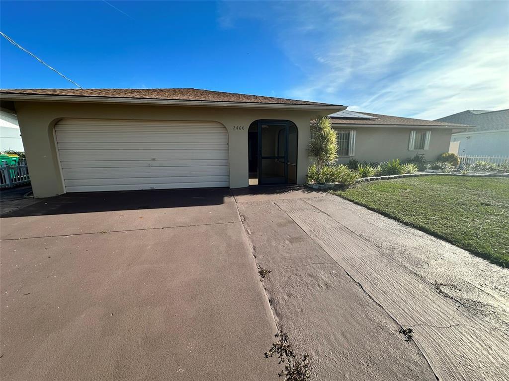 Foto principal - 2460 Broad Ranch Dr