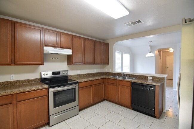 Building Photo - 225 Pullman Pl Blvd