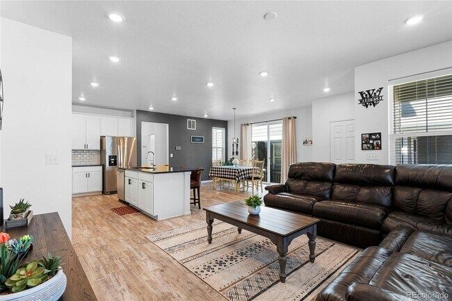 Foto del edificio - 11400 Iron Ore Ct