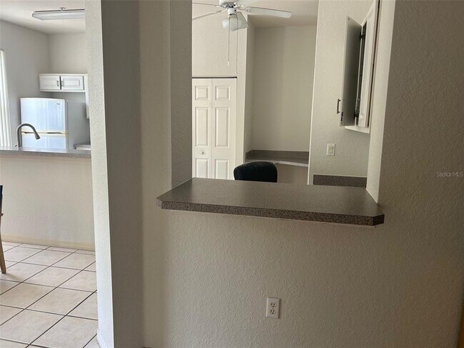 Building Photo - 5020 Sunridge Palms Dr