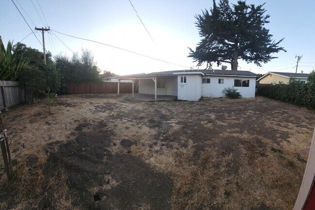 Foto del edificio - 1321 Madonna Rd