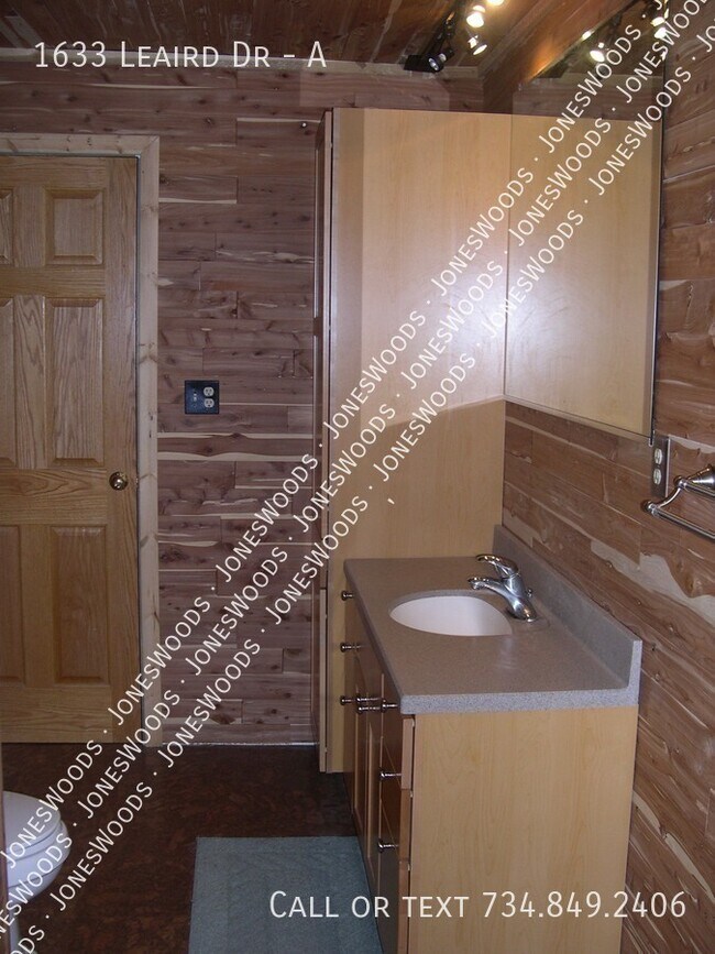 Foto del edificio - 1633 Leaird Dr