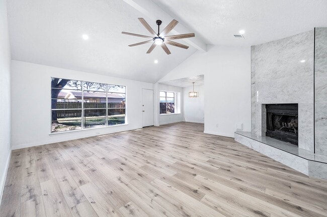 Foto del edificio - 2118 Pepperglen Ct