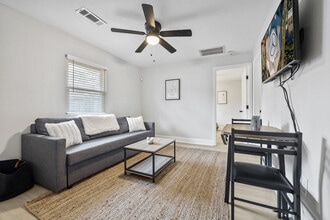 Building Photo - 76 Haygood Ave SE