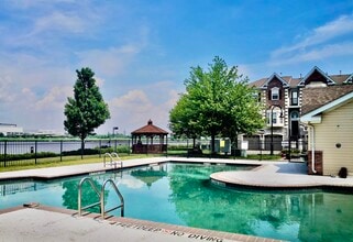 Building Photo - 25 MALLARD Pl