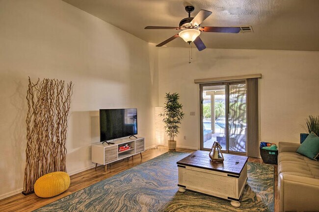 Foto del edificio - 1021 S 167th Ln