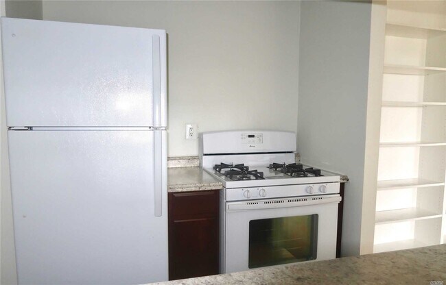 Building Photo - 135 Post Ave