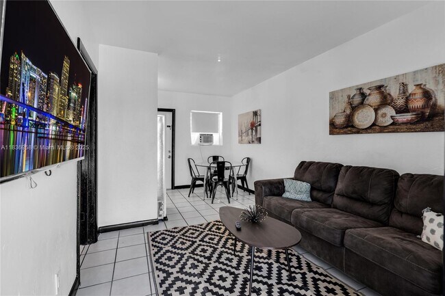 Foto del edificio - 105 SW 5th Ct