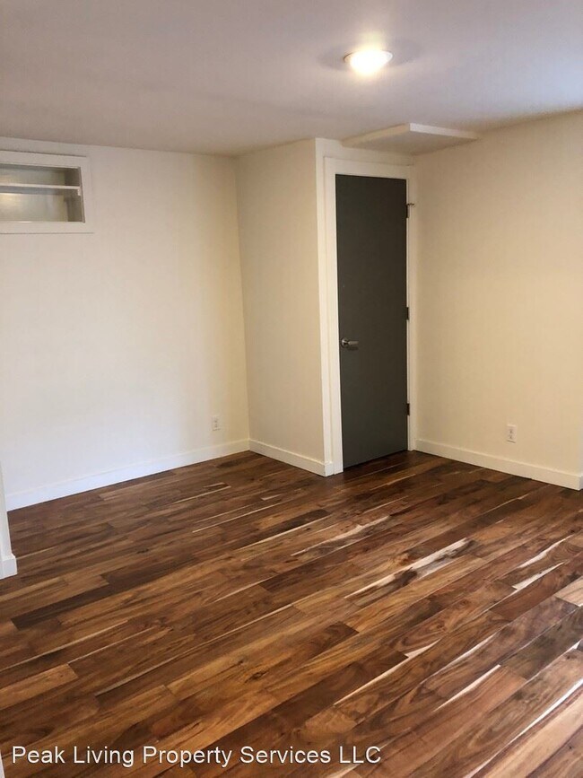 Building Photo - 110 W Florentia St