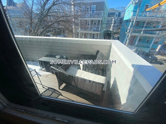 Foto del edificio - 121 Lowell St