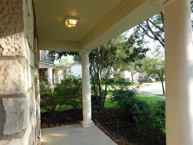 Building Photo - 5527 Baron Ridge Ln