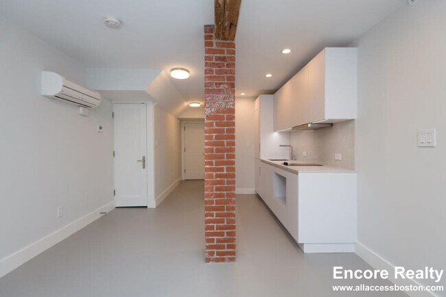 Foto del edificio - 461 Massachusetts Ave