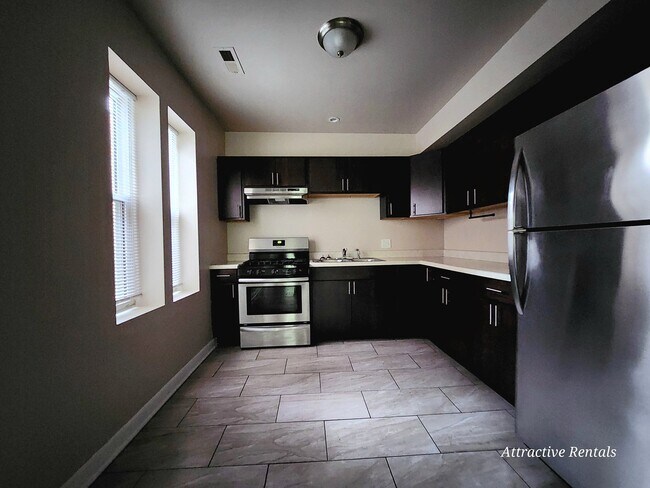 Foto del edificio - 9825 S Loomis St