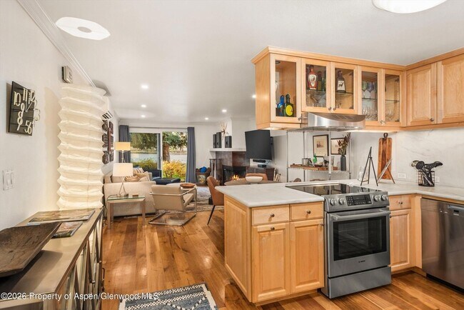 Foto del edificio - 205 E Durant Ave