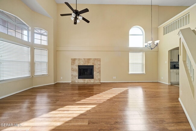 Building Photo - 10933 Bullseye St