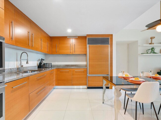 Foto del edificio - 485 Brickell Ave
