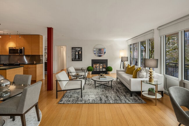 Building Photo - 1000 Union St