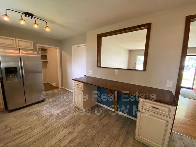 Building Photo - 3301 W Dorber Dr