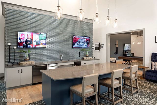 Foto del edificio - 24002 Colonial Pkwy
