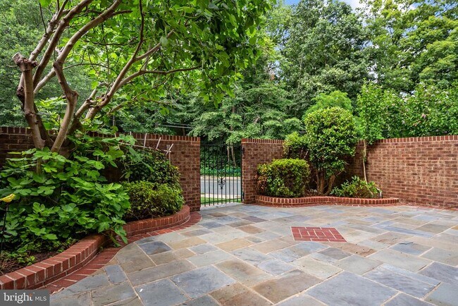 Building Photo - 6056 Morgan Ct