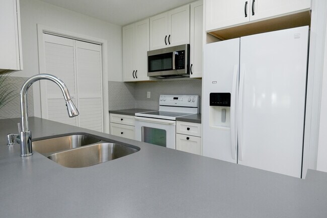 Foto del edificio - 4952 Flat Rock Cir