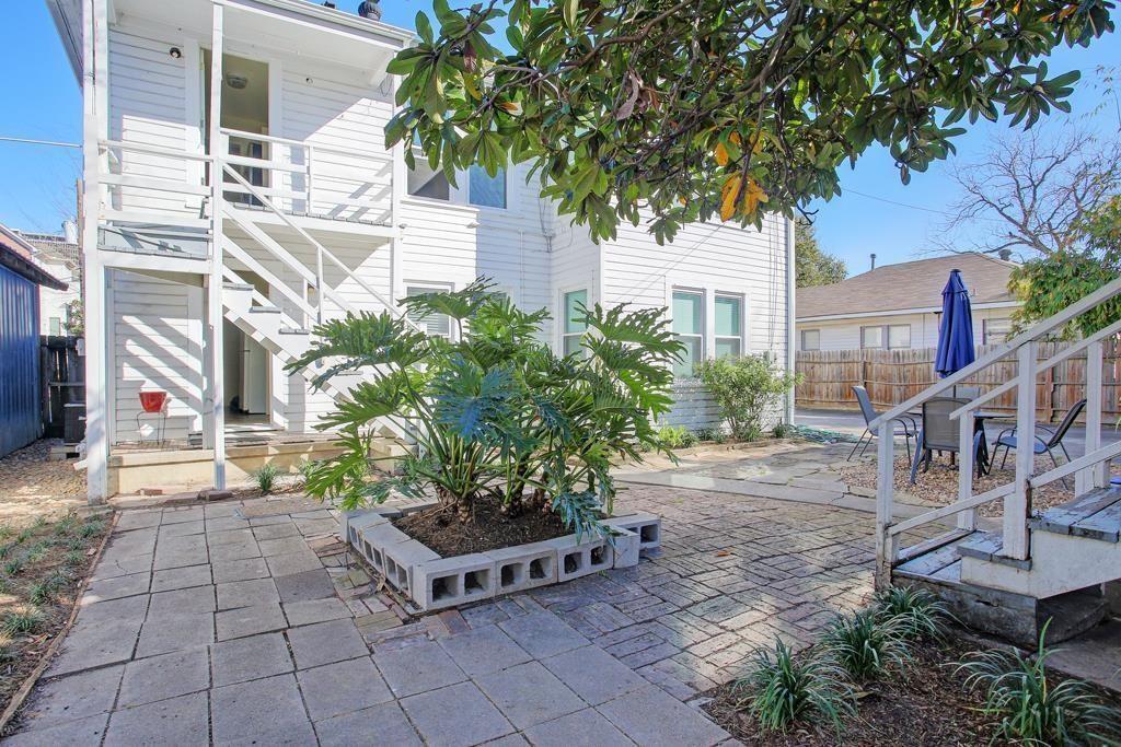 Primary Photo - 1135 W Clay St