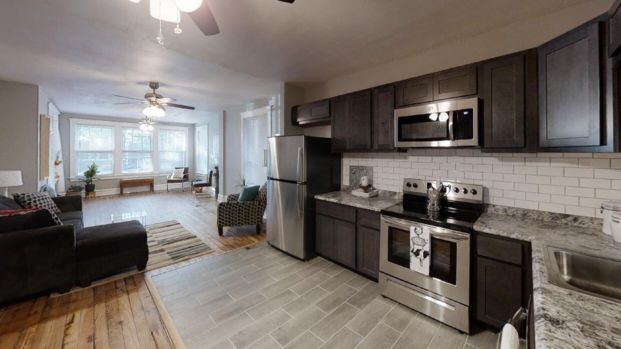 Foto principal - 4735 Alaska Ave