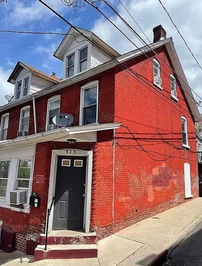 Building Photo - 315 State St