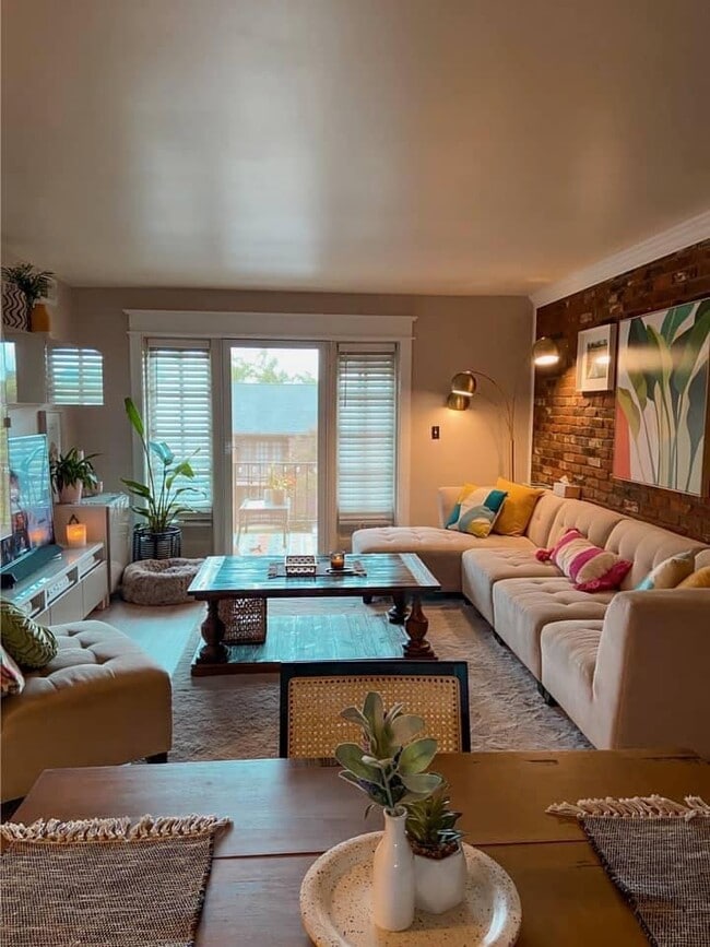 Photo - 1220 Chatham Park Dr (Pittsburgh, PA) Apartment