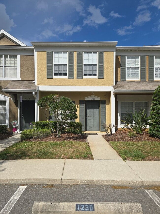 Photo - 2-Bedroom, 2.5-Bathroom Townhouse in Zephyrhills