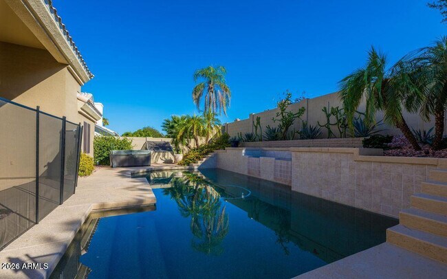 Foto del edificio - 1617 E Tierra Buena Ln