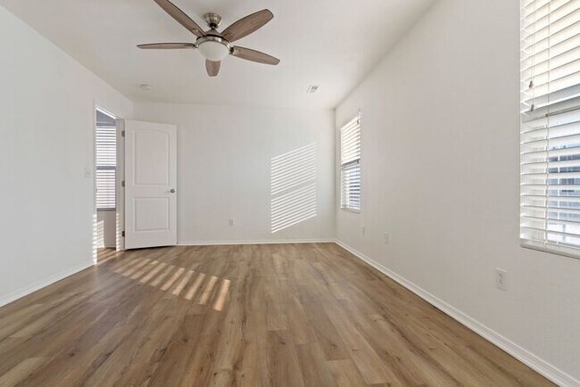 Building Photo - Amazing Single Family Home for Rent in Spa...