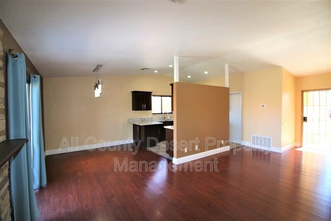 Building Photo - 82360 Priscilla Ct