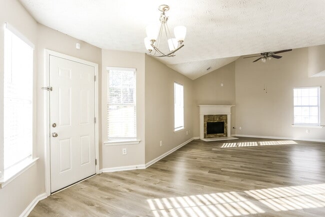 Building Photo - 260 Toffee Ct