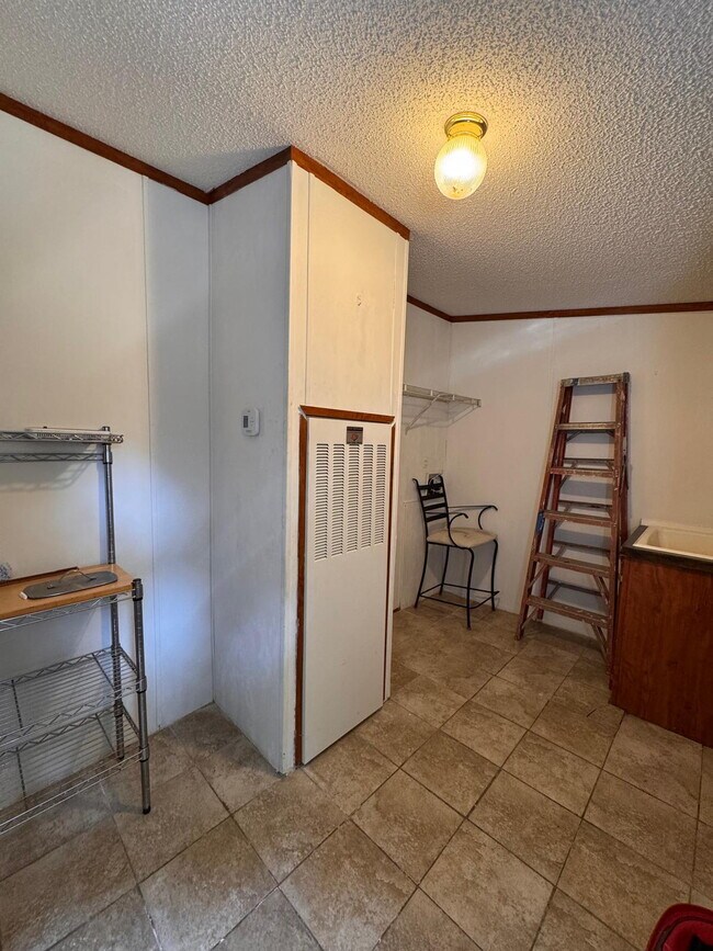 Foto del edificio - Spacious 3-Bed, 2-Bath Home in Greenville ...