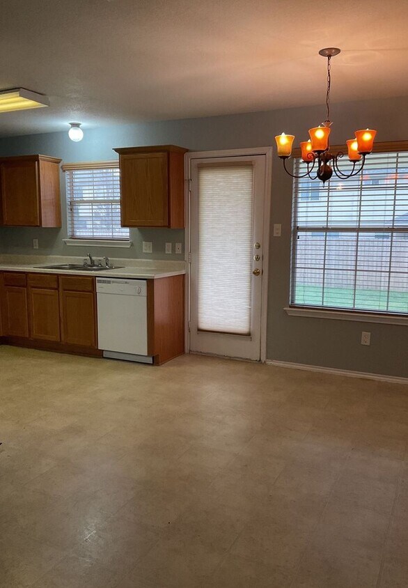 Foto del edificio - COMING SOON!