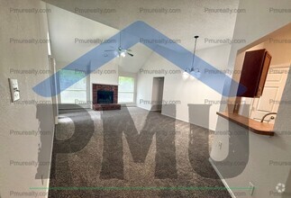Building Photo - 312 Winnipeg Dr