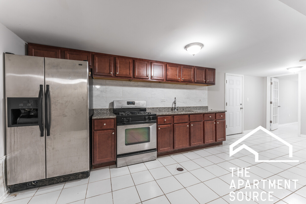 Foto principal - 1317 W Foster Ave