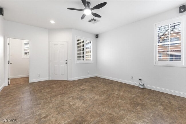 Building Photo - 8124 Lake Geneva Ct