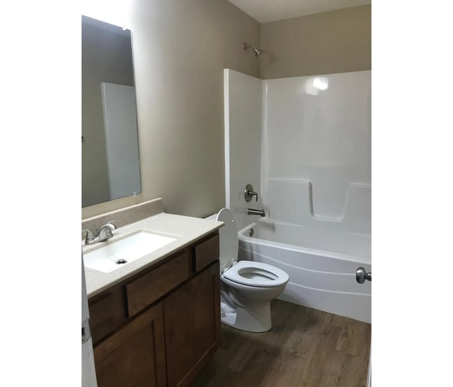 Building Photo - 1044 Augusta Dr