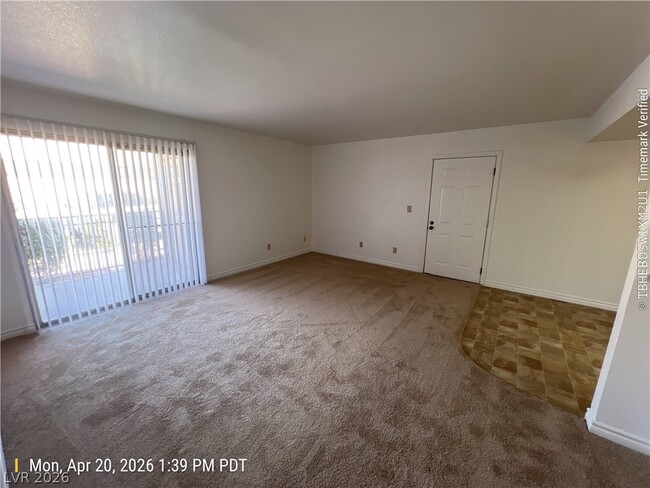 Building Photo - 5229 Indian River Dr