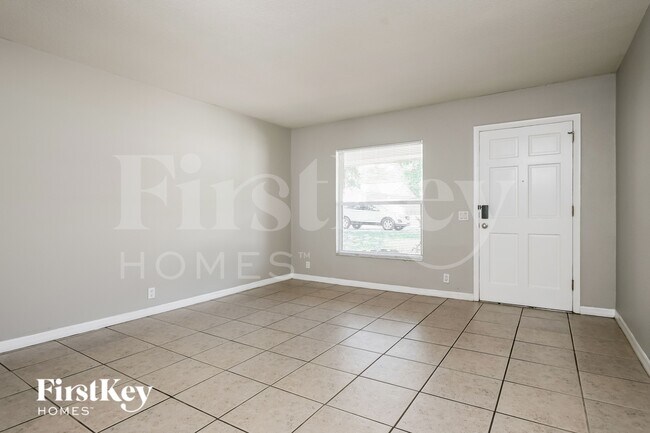 Building Photo - 196 Durrell Cir