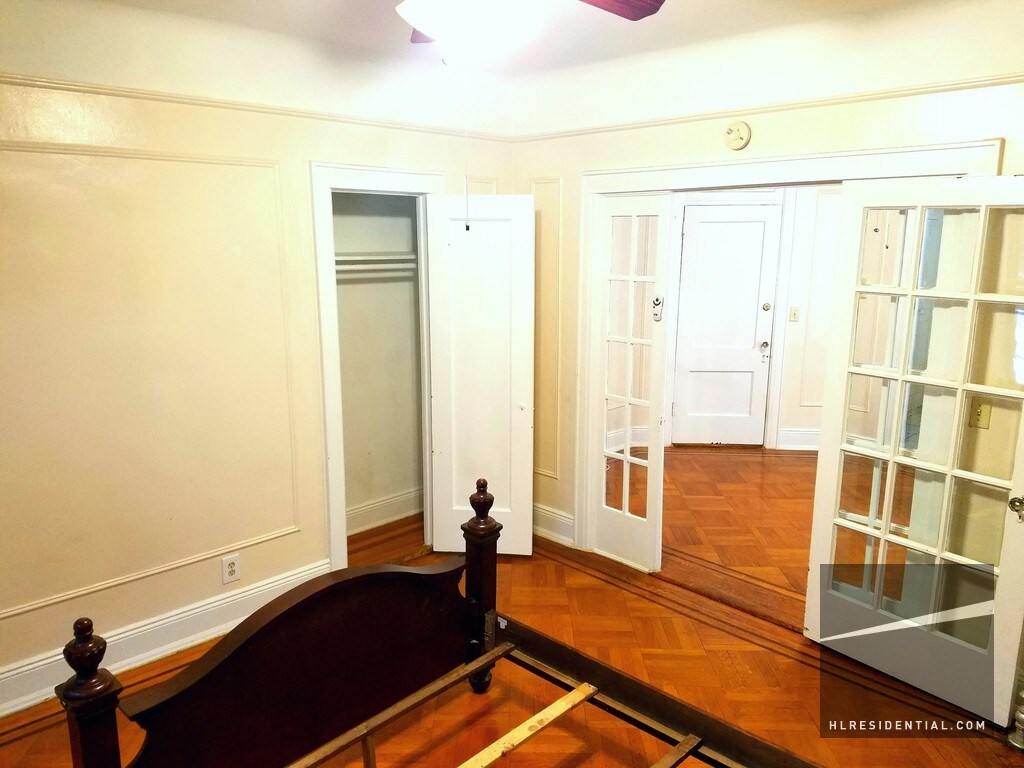 3262 45th St Unit 1, Astoria, NY 11103 Room for Rent in Astoria, NY
