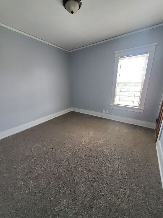 Building Photo - 3436-3438 N 15th St. (Duplex)(ACE PROPERTY)