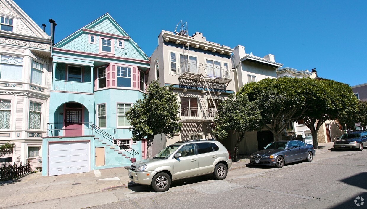 Building Photo - 3720 Sacramento St