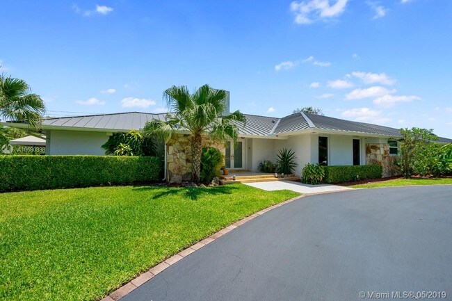 Building Photo - 15605 SW 73rd Ct