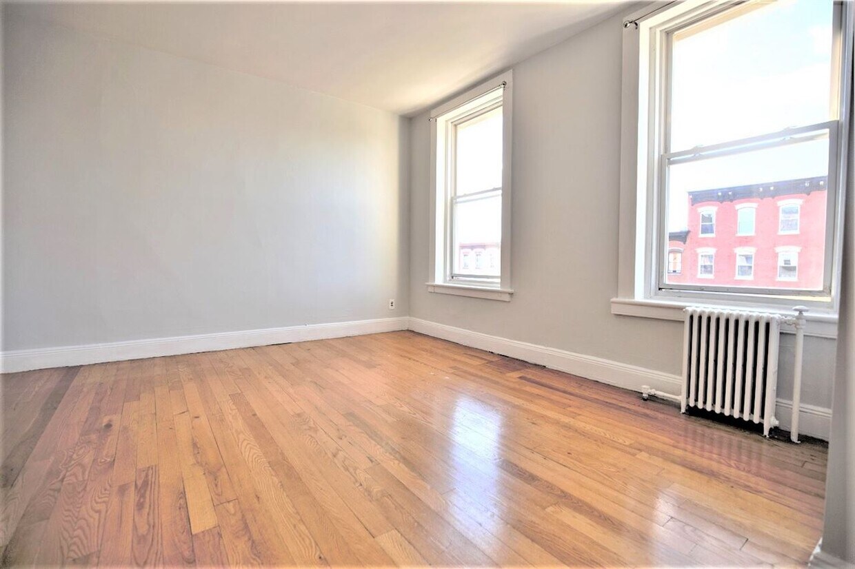 Foto principal - 535 Washington St