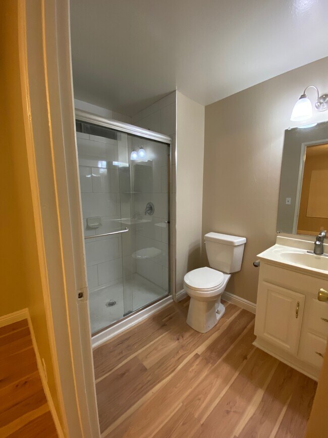1 of 2 baths - 2047 Evergreen St